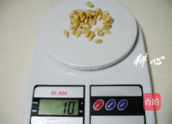 核桃松子粥的做法图解2