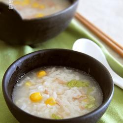 金枪鱼玉米蔬菜粥的做法[图]