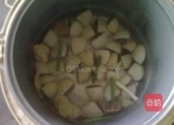 姜丝蛤蜊粥的做法图解2