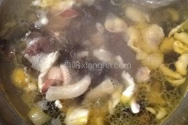 鱿鱼炖土鸡