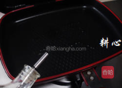 茼蒿鲫鱼汤的做法图解5