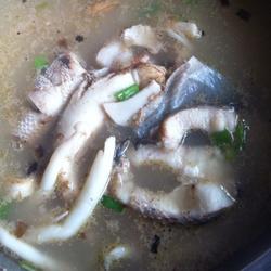 鲜菇鱼汤的做法[图]