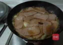 白菜午餐肉的做法图解1