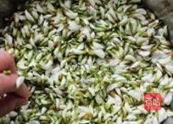 槐花饭的做法图解2