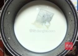 烧仙草奶茶的做法图解1