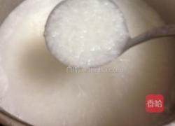 生菜鱼饼粥的做法图解1