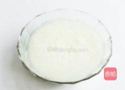 腊肠香菇荷叶饭的做法图解1