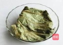 腊肠香菇荷叶饭的做法图解2