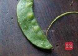 橄菜四季豆炒年糕的做法图解1