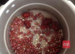 红豆红枣薏米粥的做法图解1