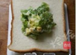 海绵宝宝口袋三明治(3岁半)的做法图解4