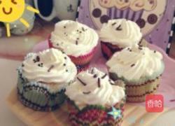 椰子烤棉花糖夹心cupcake的做法图解4