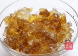 桃胶炖原梨的做法图解2