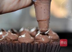 车厘子酱可可杯子蛋糕的做法图解9