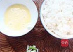 什锦炒饭的做法图解2