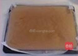淋酱巧克力树莓蛋糕卷的做法图解11