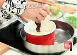 覆盆子慕斯的做法图解1