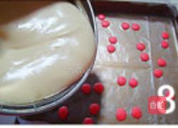 樱桃彩绘蛋糕卷的做法图解8