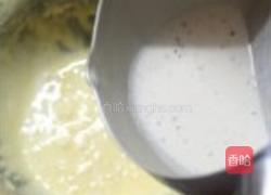 抹茶草莓奶油蛋糕的做法图解13