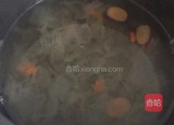 桂圆莲子红枣炖银耳的做法图解5