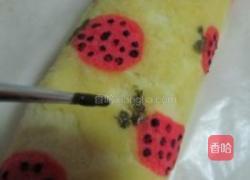 草莓彩绘蛋糕卷的做法图解27