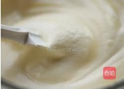 榛子奶油蛋糕卷的做法图解6