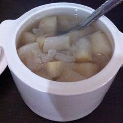 冰糖银耳雪梨汤的做法[图]