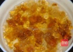 桃胶银耳汤的做法图解3