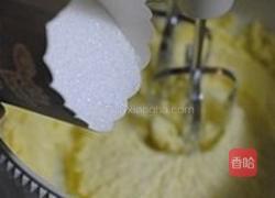 巧克力酱杯子蛋糕的做法图解1