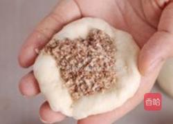 红糖果仁餐包的做法图解3