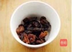 蜂蜜桂圆大枣茶的做法图解2