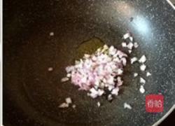 风味腊肠芝心披萨的做法图解6