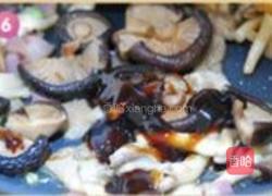 橄榄油培根炒双菇的做法图解6