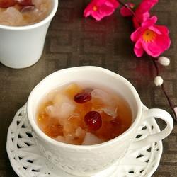 桃胶银耳雪梨的做法[图]