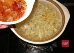 桃胶银耳雪梨的做法图解3