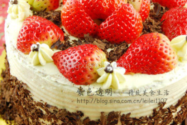 草莓雪人甘那许夹层蛋糕
