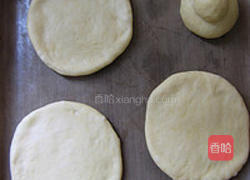 布里欧草莓面包的做法图解6