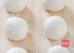 红豆沙花包的做法图解1