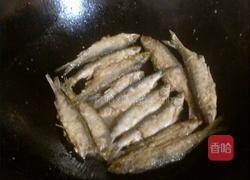 香煎豉汁白条鱼的做法图解3