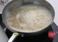 油爆河虾的做法图解3