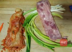 培根辣白菜炒饭的做法图解1