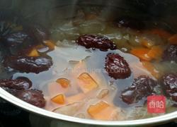 大枣银耳木瓜汤的做法图解5