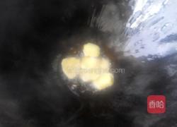 口味辣鸭的做法图解1