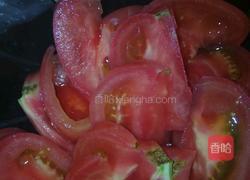 西红柿炒鸡蛋的做法图解1