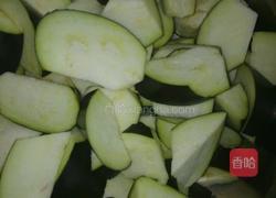 蒜香茄块的做法图解2