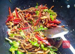 泡椒鸭肠的做法图解5