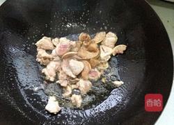 肉片鸡腿菇的做法图解3