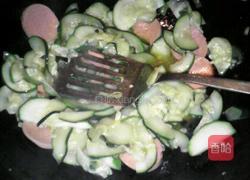 葫芦爪炒火腿肠的做法图解8