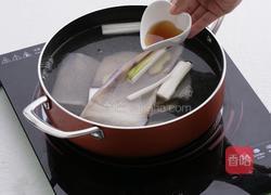 鲜虾灌汤包的做法图解1