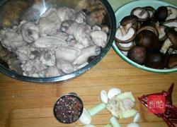 红烧香菇炖鸡的做法图解2